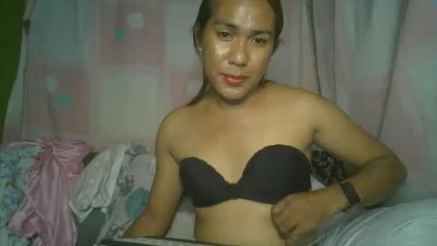 transhottie28 online show from February 2025 01:27:01 PM