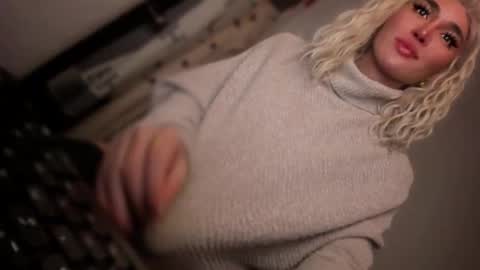 ALMIGHTY GODDESS VALENTINA online show from November 2025 09:15:01 PM