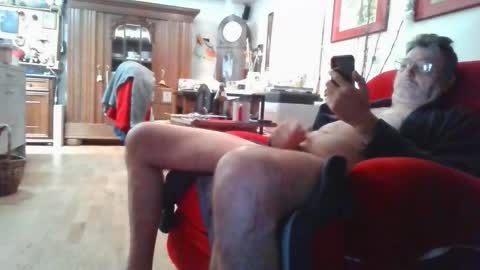 Snapshot of trebgeis1 chatting on September 2025 05:02:02 AM trebgeis1 online show from September 2025 05:02:02 AM