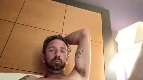 treedude303720 online show from September 2025 01:40:02 AM