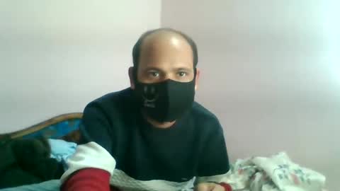 Snapshot of treesomecouple chatting on January 2025 01:53:02 PM treesomecouple online show from January 2025 01:53:02 PM