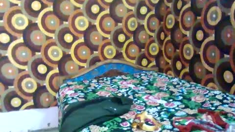 Snapshot of treesomecouple chatting on January 2025 05:21:01 PM treesomecouple online show from January 2025 05:21:01 PM