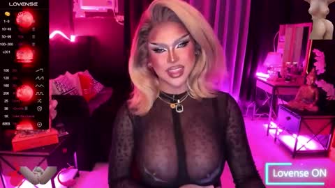 Snapshot of tremendouscockdestroyer chatting on October 2025 12:01:02 PM Jade online show from October 2025 12:01:02 PM