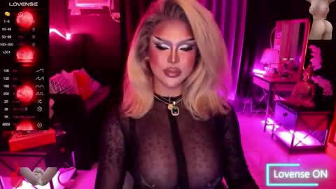 Snapshot of tremendouscockdestroyer chatting on October 2025 07:18:02 AM Jade online show from October 2025 07:18:02 AM