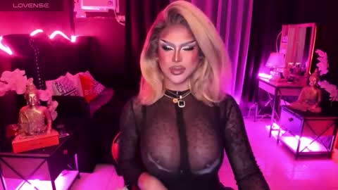 Snapshot of tremendouscockdestroyer chatting on October 2025 01:29:01 AM Jade online show from October 2025 01:29:01 AM