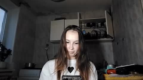 Sara online show from September 2025 03:56:02 PM