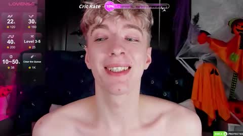 Snapshot of trevorbenson chatting on October 2025 06:06:02 AM TrevorBenson online show from October 2025 06:06:02 AM