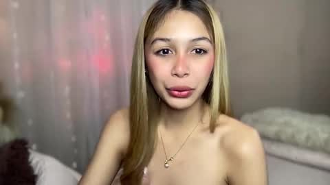 Triana online show from March 2025 09:07:02 PM