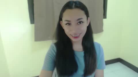 tricia_slut online show from March 2025 12:45:01 PM