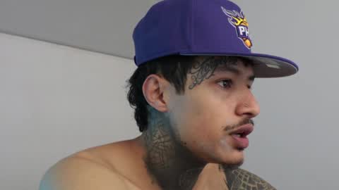 Snapshot of trieone chatting on December 2024 02:22:02 PM - trieone online show from December 2024 02:22:02 PM