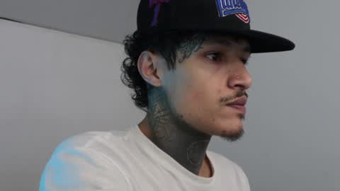 Snapshot of trieone chatting on March 2025 04:13:01 AM - trieone online show from March 2025 04:13:01 AM