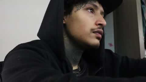 Snapshot of trieone chatting on October 2025 09:47:01 PM - trieone online show from October 2025 09:47:01 PM