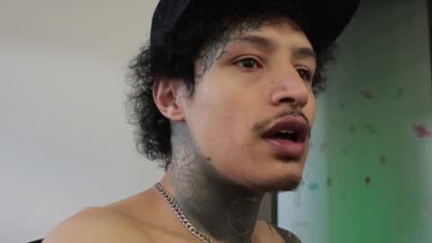 Snapshot of trieone chatting on December 2025 08:13:02 PM - trieone online show from December 2025 08:13:02 PM