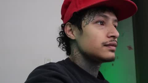 Snapshot of trieone chatting on December 2025 10:41:02 AM - trieone online show from December 2025 10:41:02 AM