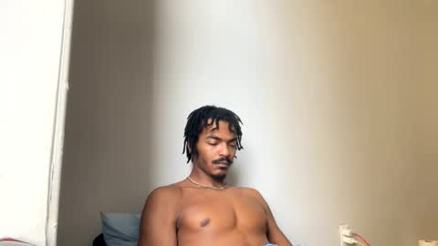 Snapshot of trillahung chatting on December 2024 04:54:01 PM WapBopper online show from December 2024 04:54:01 PM