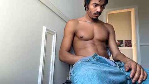 Snapshot of trillahung chatting on February 2025 06:58:02 PM WapBopper online show from February 2025 06:58:02 PM