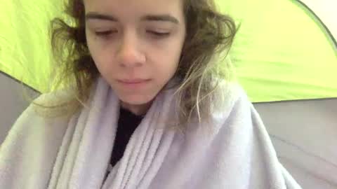 trippybb222 online show from October 2025 01:31:01 PM