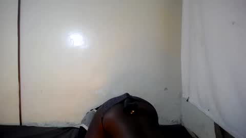 Snapshot of trisboo5 chatting on January 2025 02:07:01 PM Trisboo5 online show from January 2025 02:07:01 PM