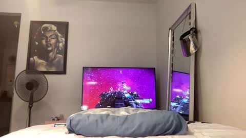 TritonGeekly22 online show from October 2025 09:45:01 PM