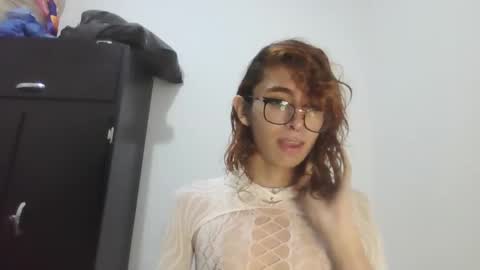 Trixy Rose online show from December 2024 09:50:01 PM