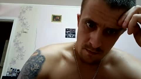 Snapshot of tronadamant chatting on November 2025 09:35:01 PM Adidas online show from November 2025 09:35:01 PM