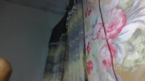 tsaralaza online show from November 2025 04:34:01 AM