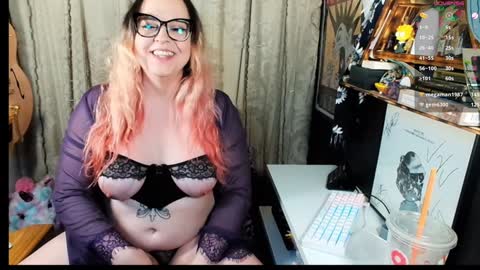 Snapshot of tscammy chatting on December 2024 05:23:01 AM Tscammy online show from December 2024 05:23:01 AM