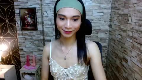 Tina online show from December 2024 02:04:01 PM