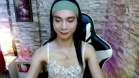 Tina online show from February 2025 10:43:01 PM