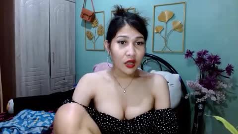SHENA  online show from December 2024 01:55:02 PM