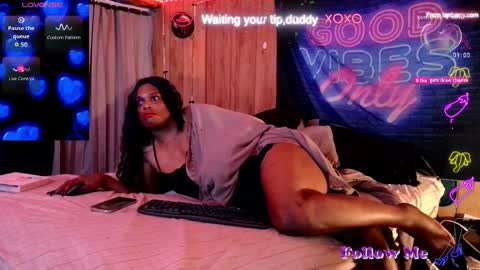 Snapshot of tsnitra chatting on September 2025 11:13:02 AM TsNitra online show from September 2025 11:13:02 AM