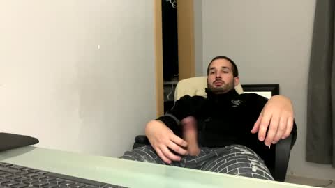 Stimulation make me Cum in Public or in Pvt   online show from December 2024 12:17:01 AM