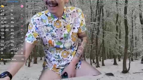 Snapshot of tumbles05 chatting on November 2025 05:07:01 AM tumbling through online show from November 2025 05:07:01 AM