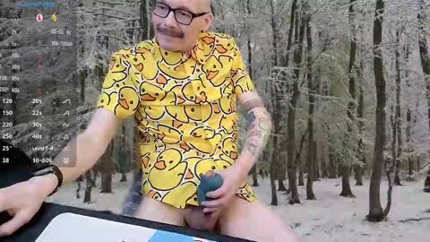 Snapshot of tumbles05 chatting on November 2025 05:52:01 AM tumbling through online show from November 2025 05:52:01 AM