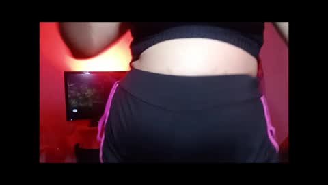 Snapshot of tuti_penelope chatting on October 2025 10:22:02 PM tuti_penelope online show from October 2025 10:22:02 PM