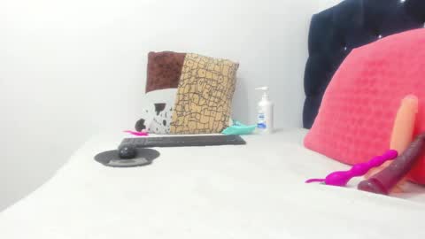 tutty_sweet online show from December 2024 10:24:02 PM