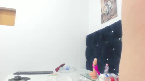tutty_sweet online show from December 2024 02:45:02 AM