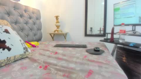 tutty_sweet online show from December 2024 02:40:01 AM