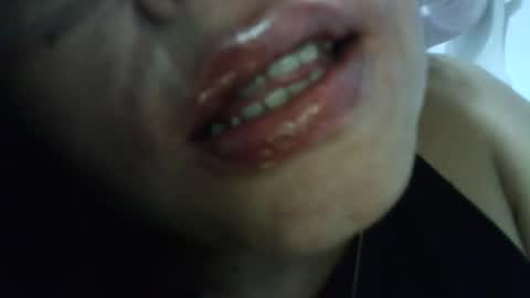 Snapshot of tuzusy chatting on September 2025 11:54:01 PM tuzusy online show from September 2025 11:54:01 PM