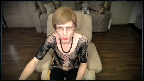 Snapshot of tvclementine chatting on November 2025 08:04:02 AM Clementine online show from November 2025 08:04:02 AM