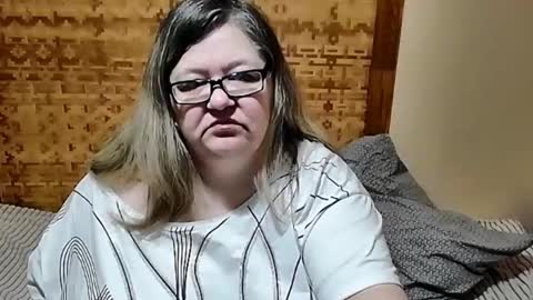Lana online show from February 2025 10:12:01 PM