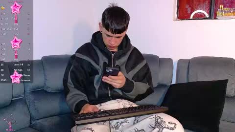 Snapshot of twink_daren chatting on October 2025 06:19:01 PM Mr Daren online show from October 2025 06:19:01 PM