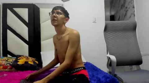 twink_joss online show from November 2025 08:08:01 PM