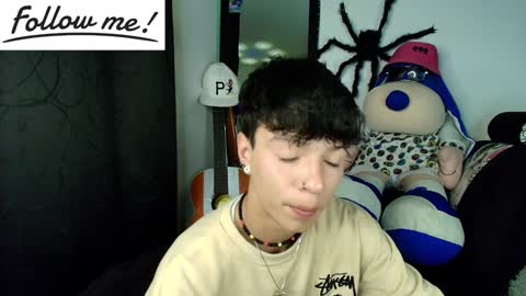 Snapshot of twink_sebas_ chatting on December 2024 08:08:02 AM Bad boy sebastian online show from December 2024 08:08:02 AM