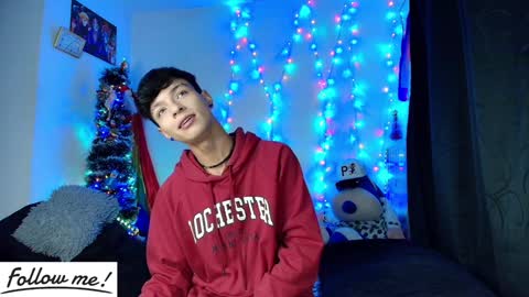 Snapshot of twink_sebas_ chatting on January 2025 08:02:02 AM Bad boy sebastian online show from January 2025 08:02:02 AM