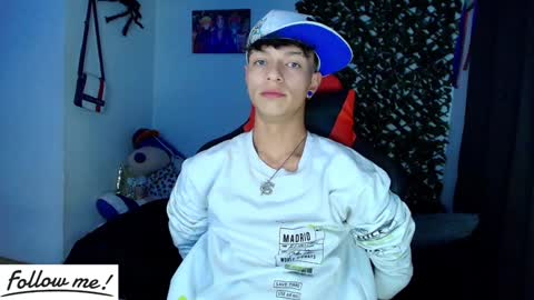 Snapshot of twink_sebas_ chatting on January 2025 06:13:01 AM Bad boy sebastian online show from January 2025 06:13:01 AM