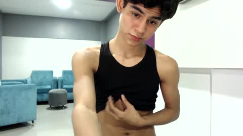 Twink Waldorf online show from December 2024 08:15:01 PM