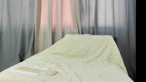 Twink Waldorf online show from September 2025 08:00:02 PM