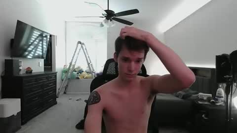 OnlyOwen online show from November 2025 06:18:02 PM