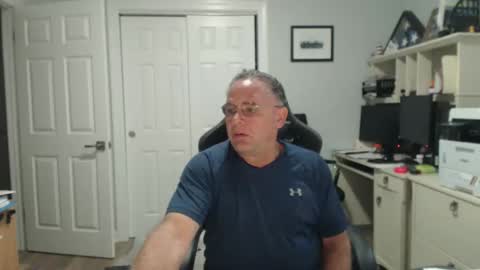 Snapshot of twopeopleinlove chatting on October 2025 10:02:02 AM Twopeopleinlove online show from October 2025 10:02:02 AM